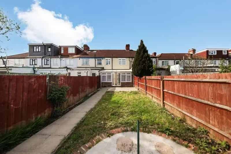 3 Bed House for Sale Family Home Modern Conservatory