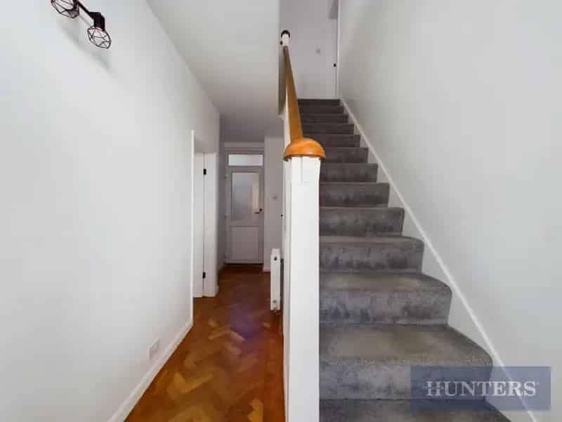 2 Bedroom House For Sale 872 SQ FT Modern Design