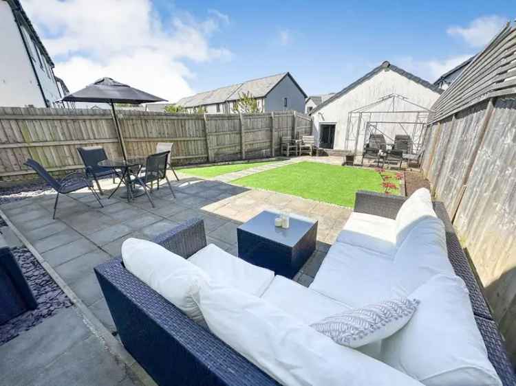 3 Bed Detached House for Sale in Saltram Meadow