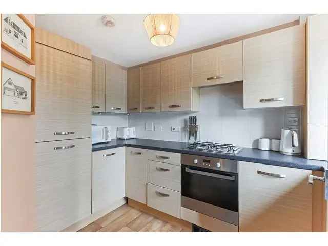 2 Bedroom Terraced House for Sale in Stepps