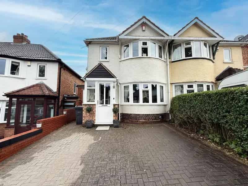 3 Bedroom Semi Detached House For Sale