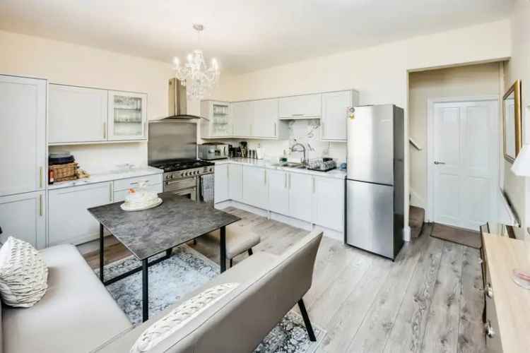 Four Bedroom House for Sale in Sowerby Bridge