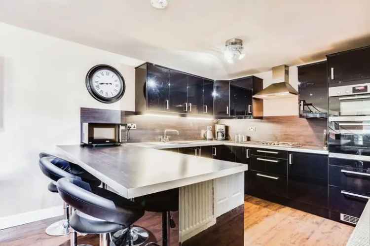 4 Bedroom Detached House for Sale Crofton West Yorkshire