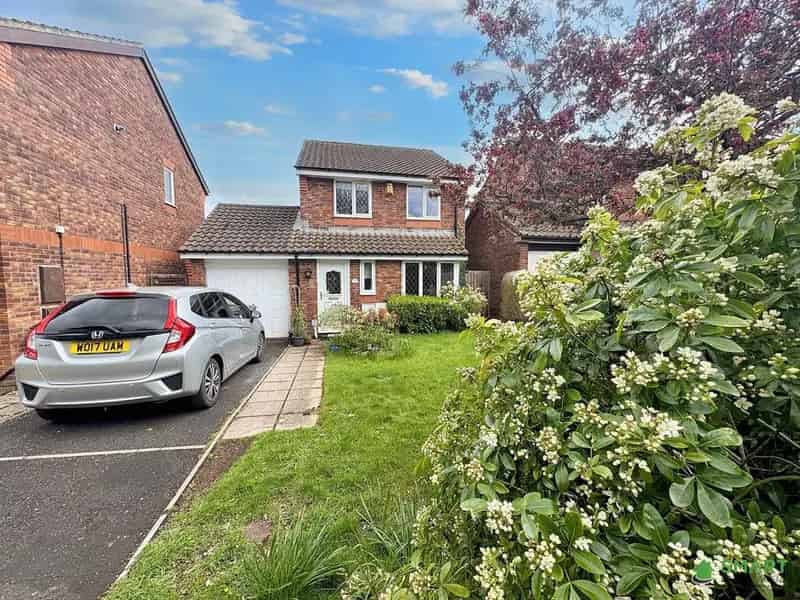 3 Bedroom Detached House for Sale