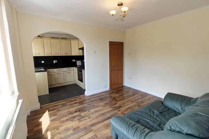 3 Bedroom Semi Detached House for Rent