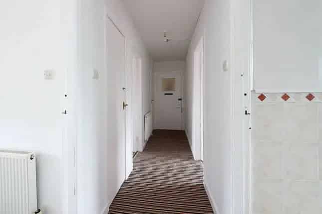 Flat for Sale in Seggielea Road Glasgow G13