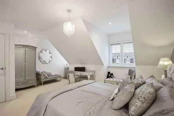 Immaculate Four-Bedroom Home in Iver with Open Plan Living