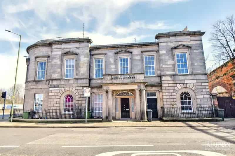 1 Bedroom Ground Floor Flat for Sale Leith Links