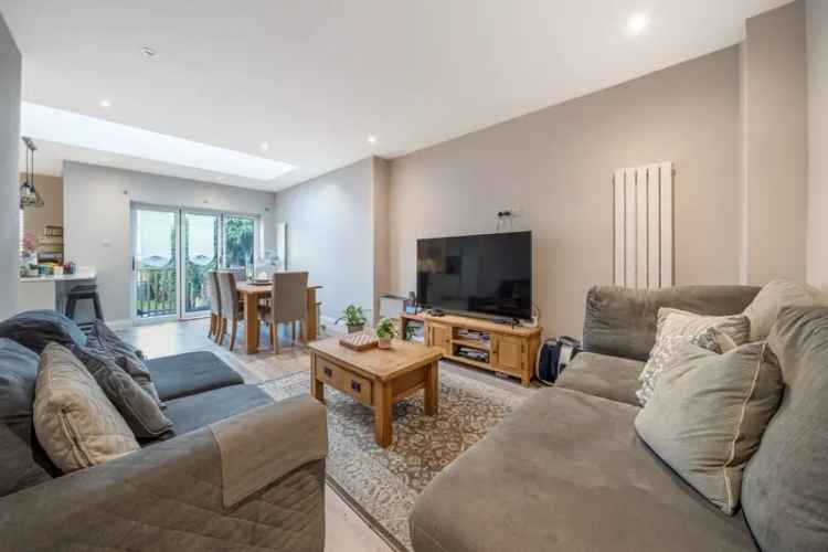 Three Bedroom Semi-Detached Family Home Maidenhead