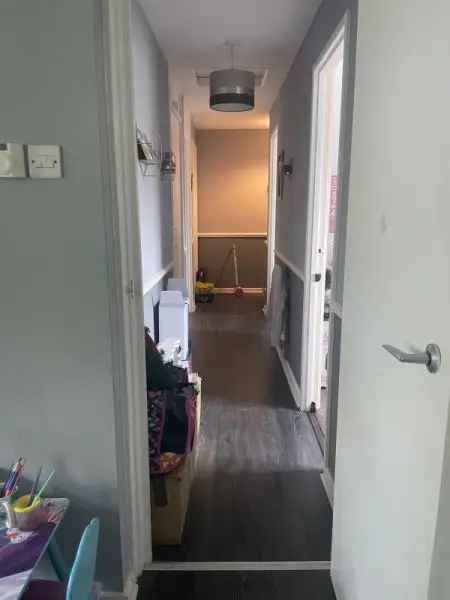 Flat For Rent in Hastings, England