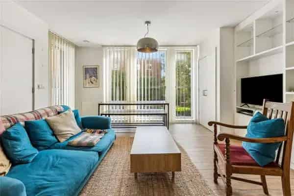 Stunning One Bedroom Apartment Battersea Park Road SW11