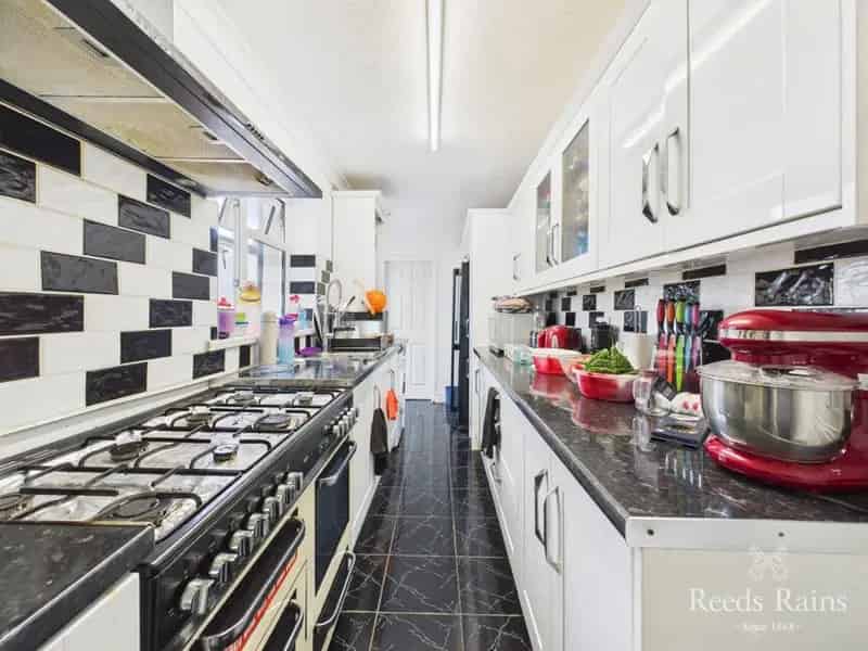 3 bedroom Mid Terrace House for sale, Stockton-on-Tees, Durham, TS18