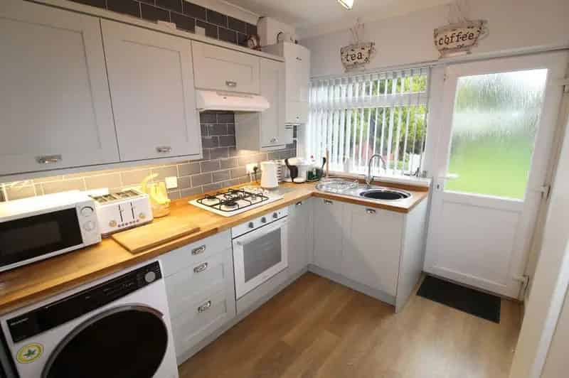 3 Bedroom Semi Detached House Yardley B26 No Upward Chain