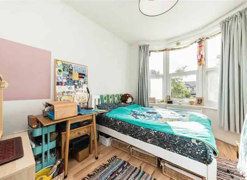 Two Double Bedroom Period Conversion Flat Near Mountsfield Park