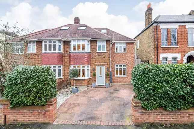 5 Bedroom Semi Detached House for Sale in Dulwich SE21