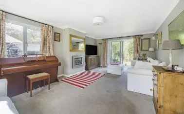 House For Sale in Wadebridge, England