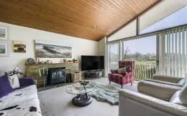 3-4 Bedroom Detached House in Calstock Near Train Station