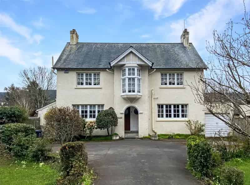 3 Bedroom Detached House For Sale The Parks Minehead
