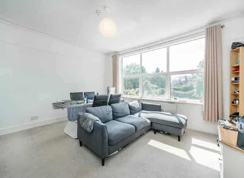 One Double Bedroom Apartment in Muswell Hill