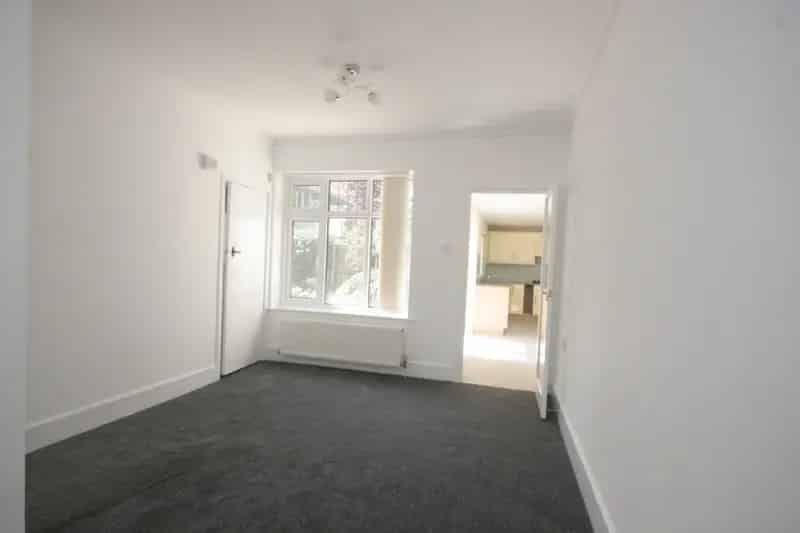2 Bedroom House To Rent Available 2025