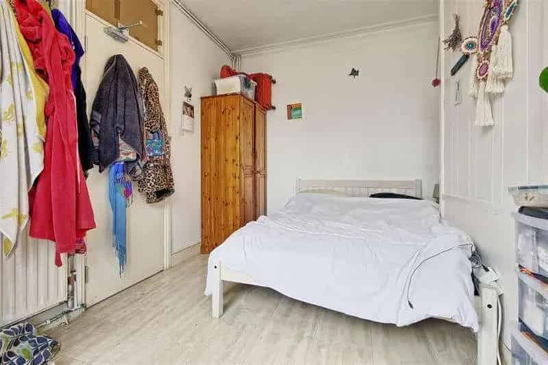 4 Bed Victorian House For Sale - No Onward Chain