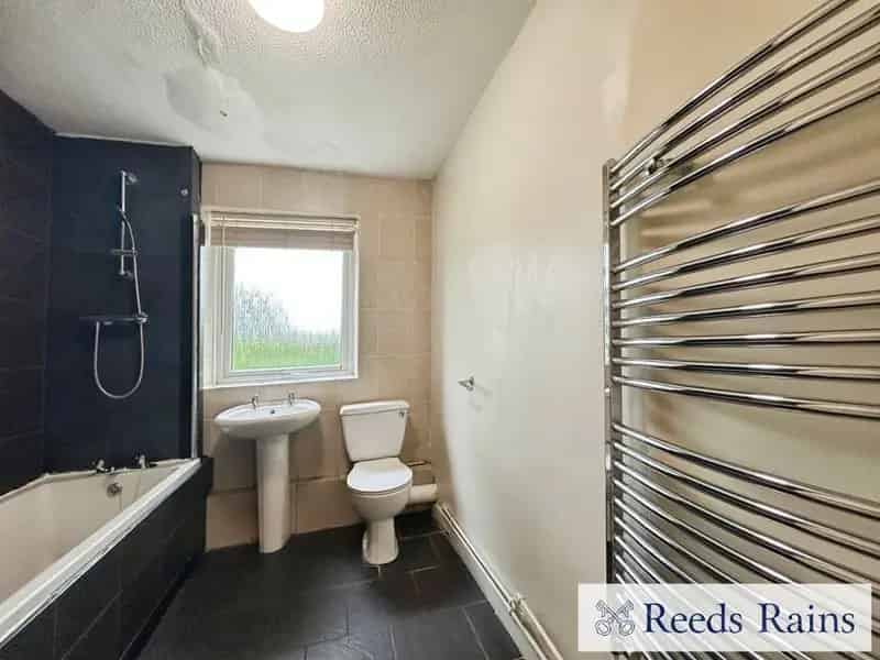 3 Bedroom Flat for Sale Salford Quays Cash Buyers Only