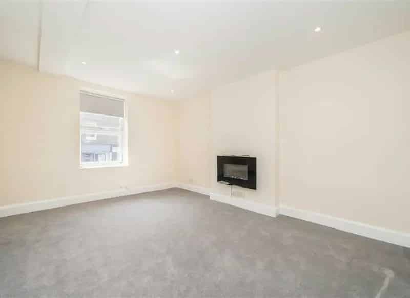 Two Double Bedroom Apartment in Teddington