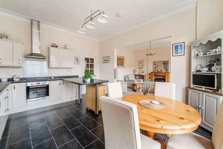 3 Bed Flat for Sale Weston Super Mare Spacious Private Garden Off Road Parking