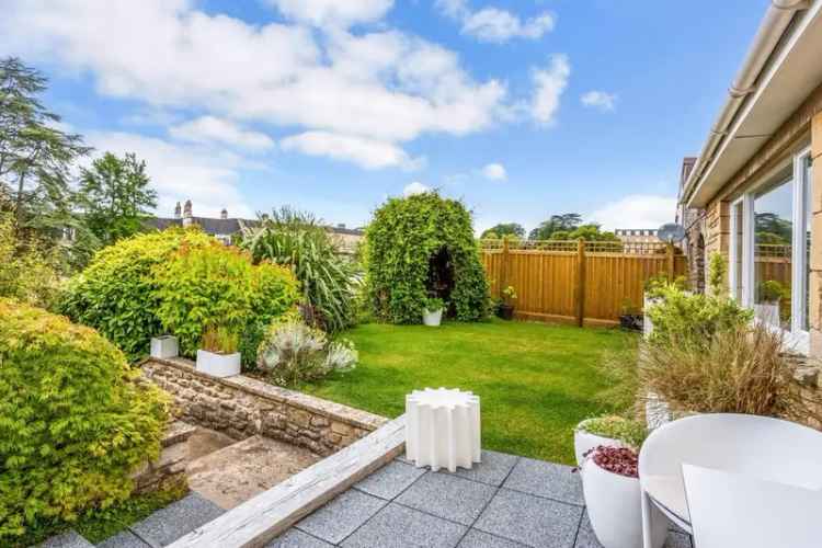 3 Bedroom Detached House to Rent Bath