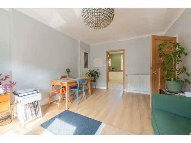 3 Bedroom Flat for Sale near Fisherrow Links