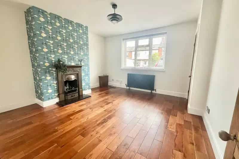 2 Bedroom Mid Terrace House Willaston Cheshire