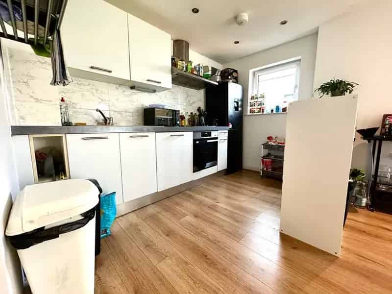2 Bedroom Furnished Apartment Manchester City Centre Available Now