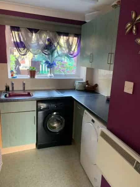 1 Bed Ground Floor Flat - Village Location