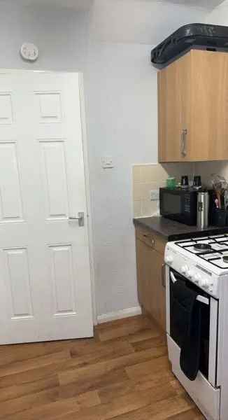 House For Rent in Bradford, England