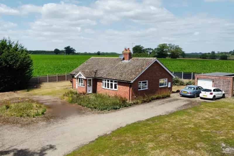 2 Bed Detached Bungalow Honington Bury St Edmunds
