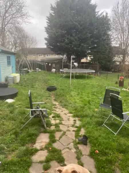 3 Bed Semi-Detached House Large Garden Pets Allowed