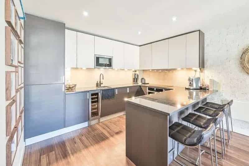 2 Bed Flat for Sale in Beaufort Park Colindale
