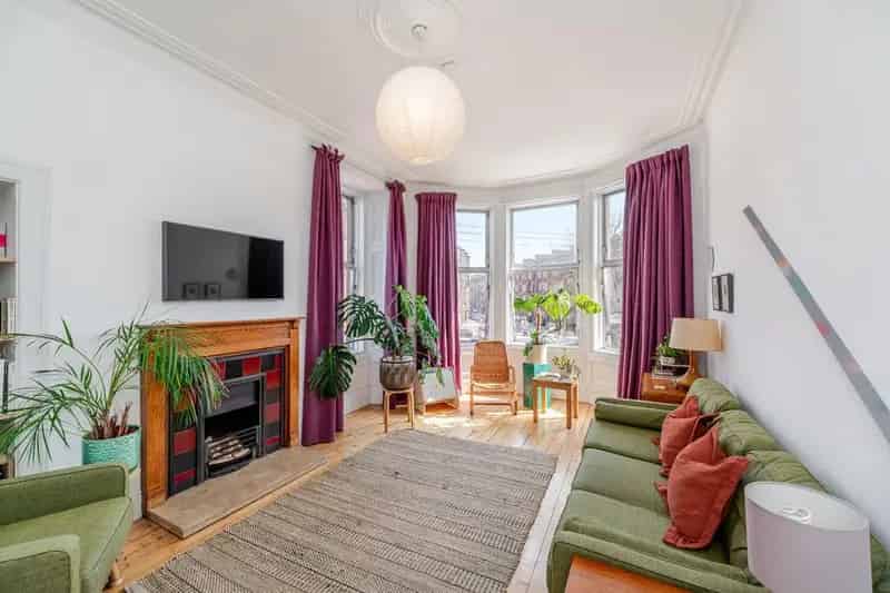 2 Bedroom Flat for Sale in Strathbungo Glasgow