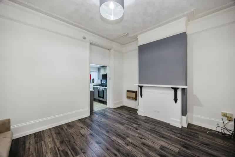 Southsea Property: 5 Flats, HMO License, Luxury Family Home Potential