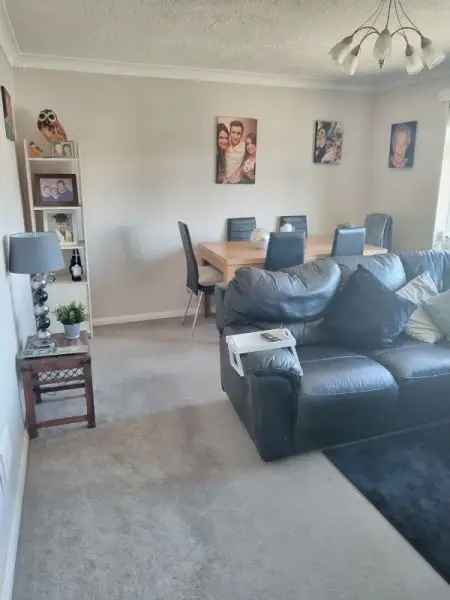 Flat For Rent in Tonbridge and Malling, England