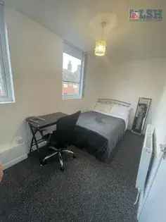 6 Bed Terraced House Kensington London Bills Included