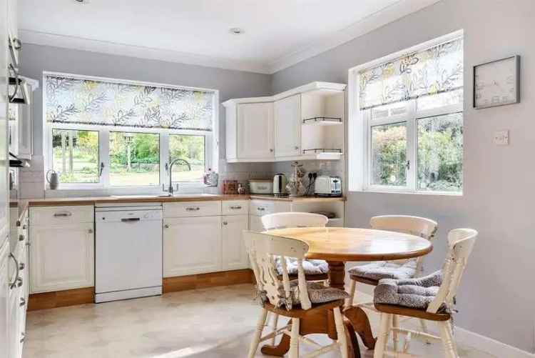 4 Bed Family Home for Sale Bratton
