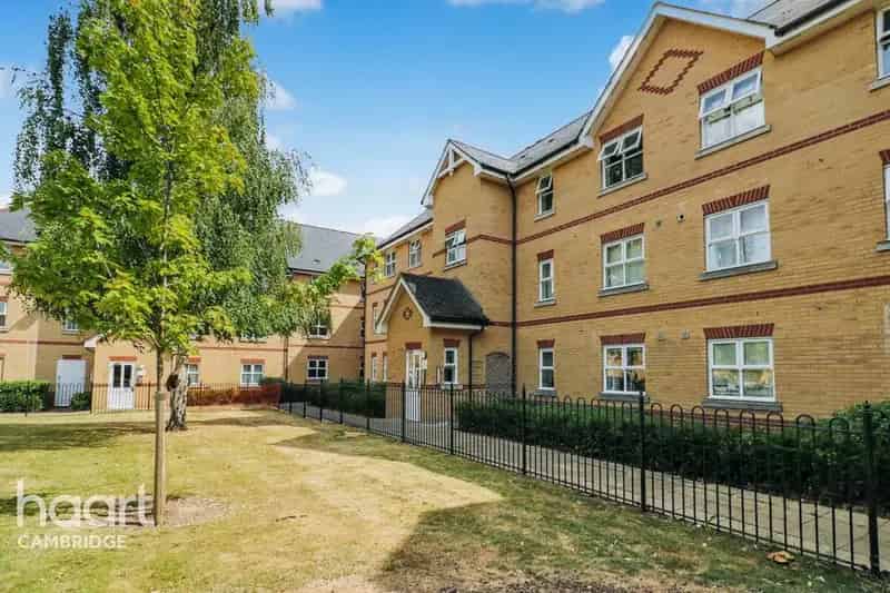2 Bedroom Flat for Sale - No Sale No Fee