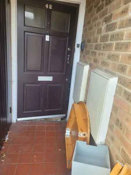 Flat For Rent in Thanet, England