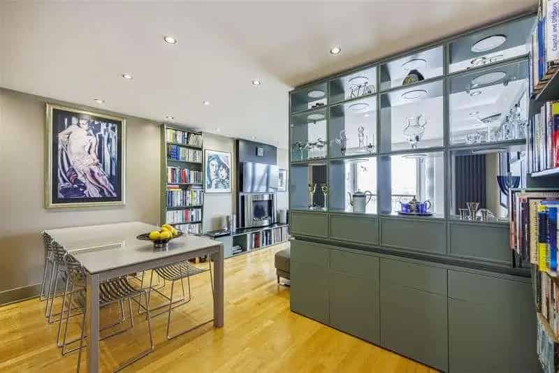2 Bed Flat for Sale in Millennium Harbour Canary Wharf