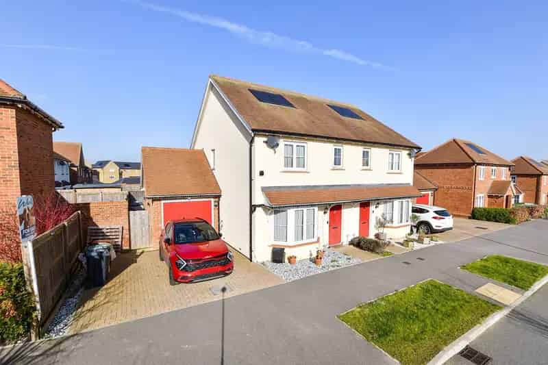 3 Bedroom Semi-Detached House for Sale Hermitage Park