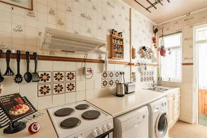 4 Bed Detached House Corstorphine