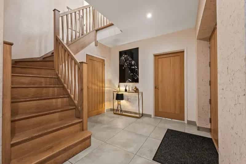 5 Bed Executive Home For Sale