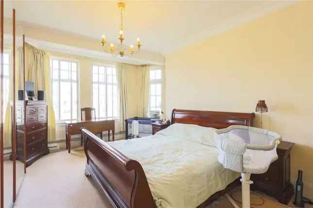 Flat for sale in Maida Vale, London W9