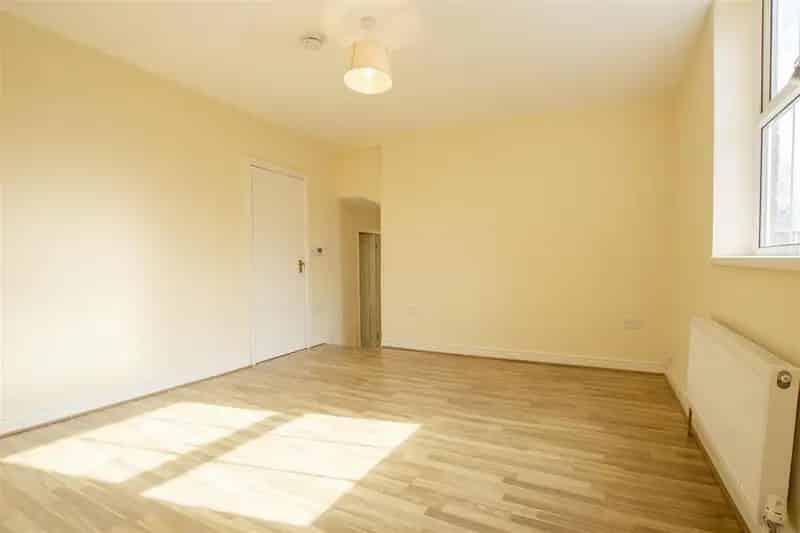 2 Bedroom Flat to Rent Fully Managed Property